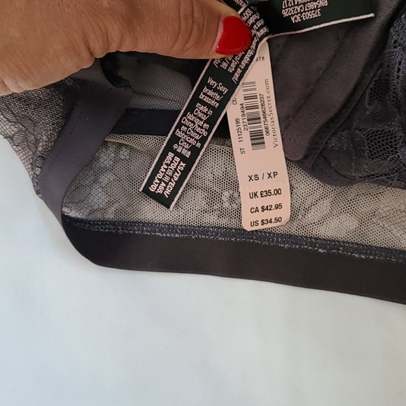 BUY 1 GET 1 FREE VICTORIA SECRET VERY SEXY BRA - Picture 11 of 13